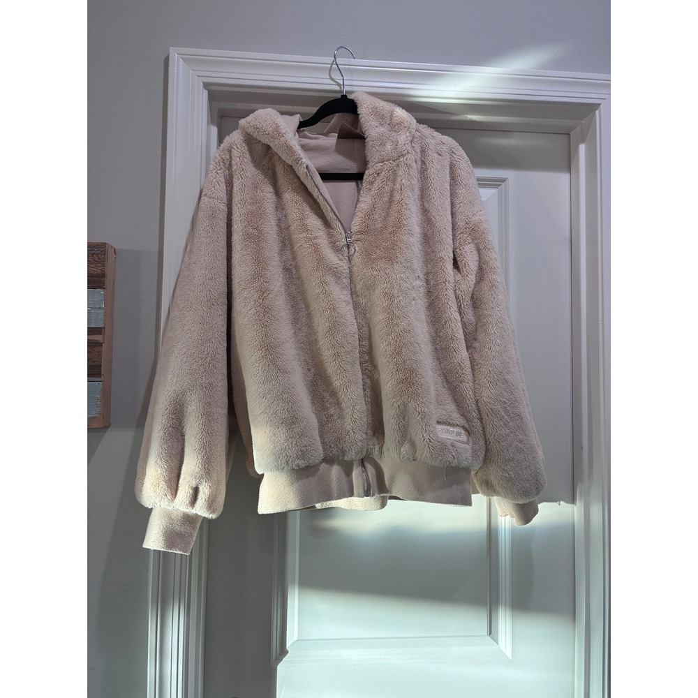 Forever 21 x Pantone Faux Fur Zip Up Hoodie Jacket Cream Large